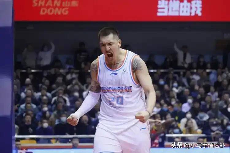 山东主场战胜辽宁，取得三连胜